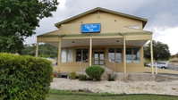 HillView Inn at Six Flags Fiesta Accommodation Houston