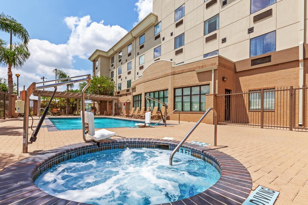 Holiday Inn Express & Suites - Pharr - thumb 3