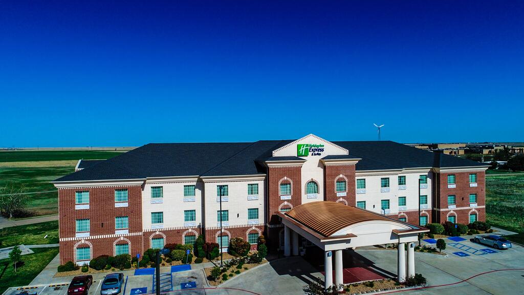 Holiday Inn Express Hotel & Suites Pampa - thumb 0