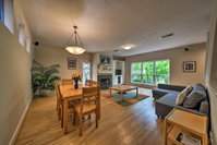 Houston Townhome with Deck - 1 Mi to Rice University Accommodation Houston