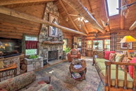 Inn the Woods' Family Cabin w/ Hot TubPorch Accommodation Houston