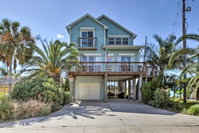 Isla Del Sol Home with Balcony - half Mi to Beach Accommodation Houston