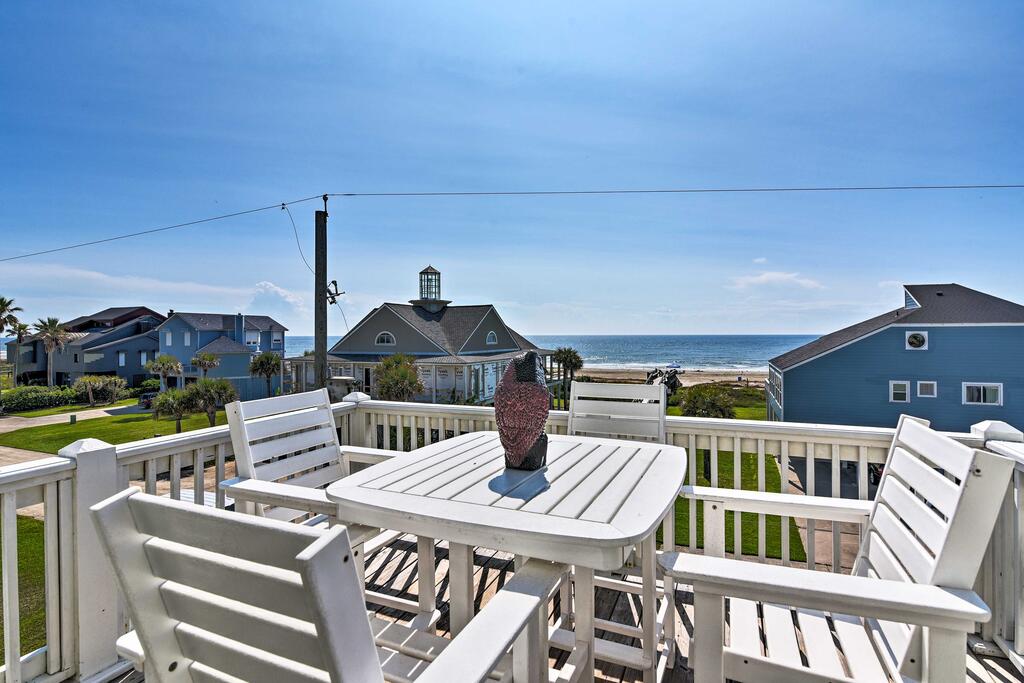 Kahala Beach Bliss With Deck & Beach Views! - thumb 0