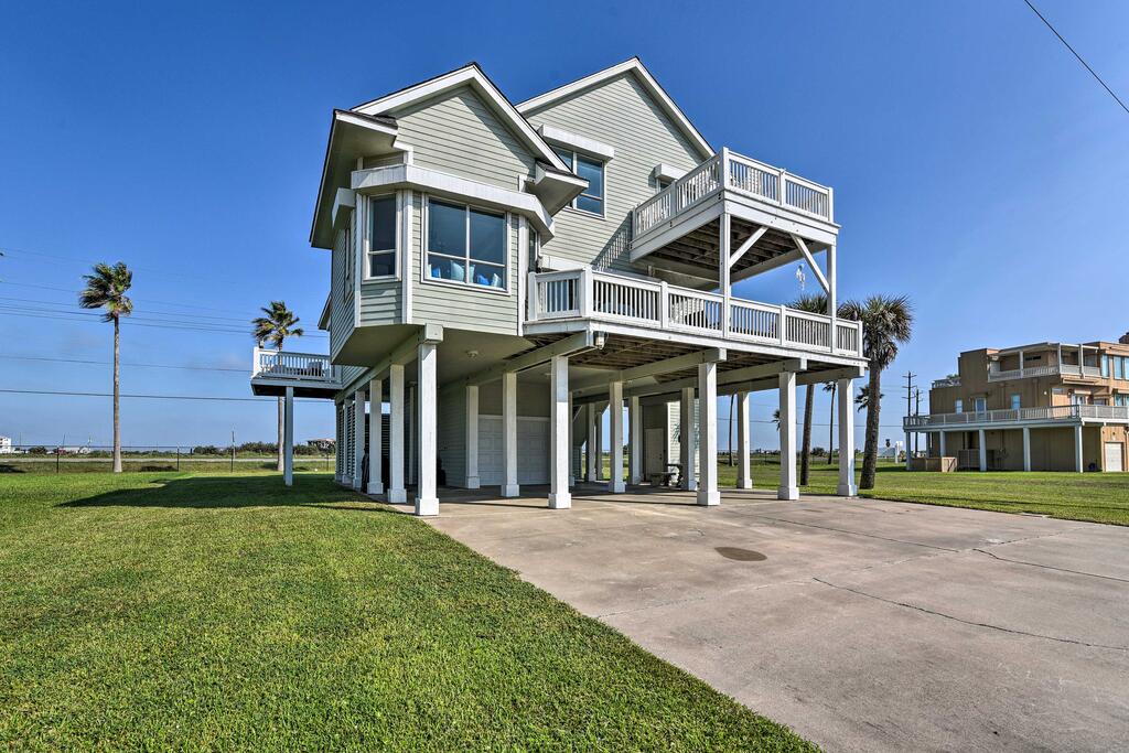 Kahala Beach Bliss With Deck & Beach Views! - thumb 1