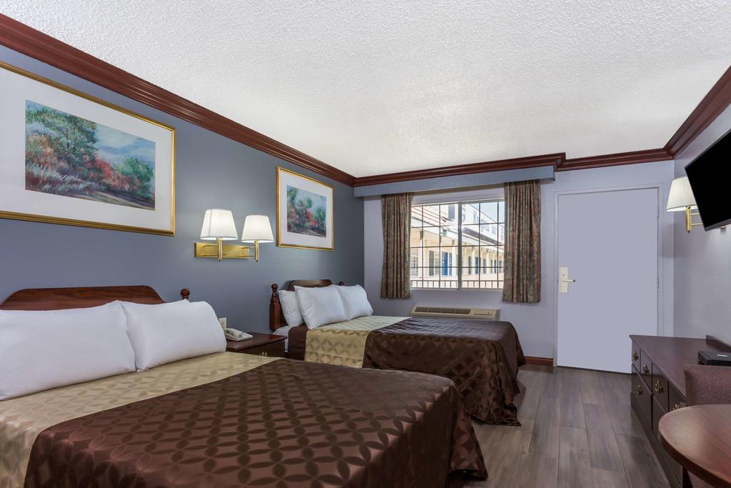 Knights Inn San Bernardino - thumb 3
