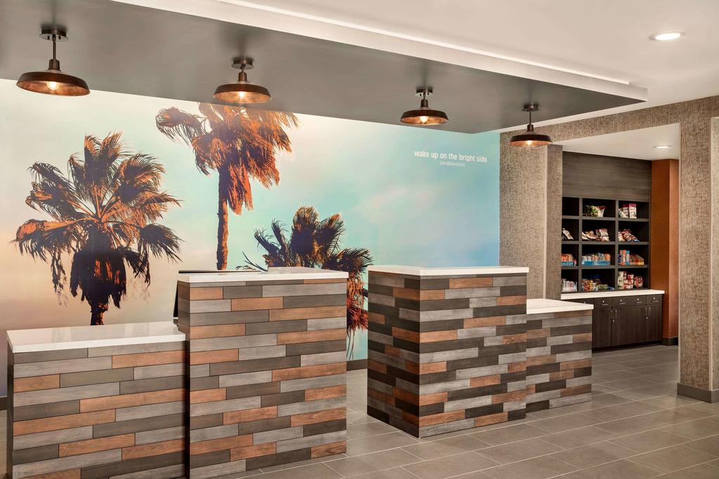 La Quinta Inn & Suites By Wyndham San Bernardino - thumb 3