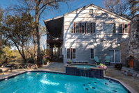 Lake Austin Luxury Guesthouse Cabin Retreat  Modern Farmhouse Suite Accommodation Houston