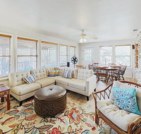 Lakefront Oasis w/ Private Dock  23 Boat Slip home - Accommodation Houston