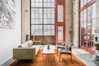 Light-Filled Industrial Loft in Little Italy Accommodation Houston