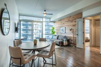 Locale Dallas - Victory Park Accommodation Houston