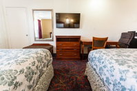 Booking Lockhart Accommodation Houston