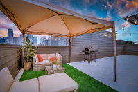 Luxe 3BR House with Great Rooftop CozySuites Accommodation Houston