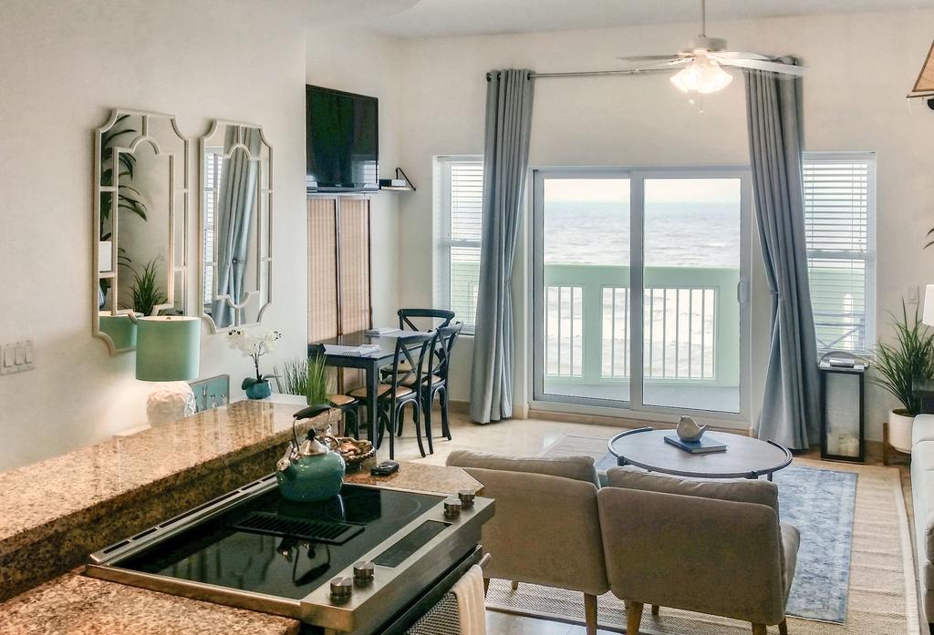 Luxury Oceanfront Condo - thumb 0
