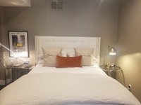 Marina Jewel Box Accommodation Houston