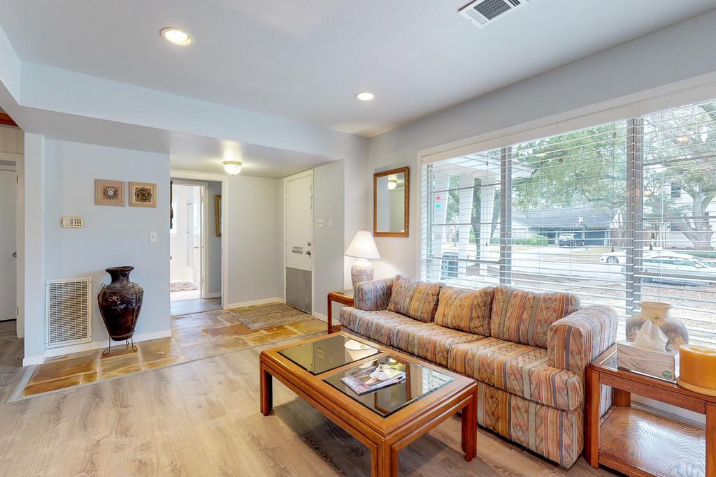 Meyerland Retreat - thumb 3