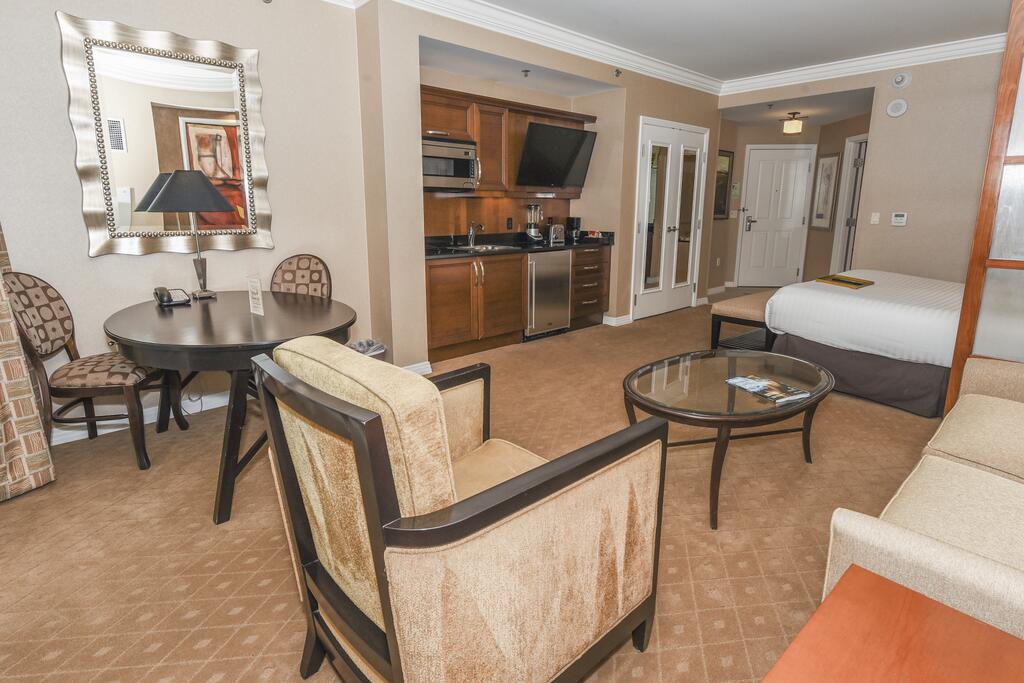 MGM Signature Condo - 3215 - thumb 1