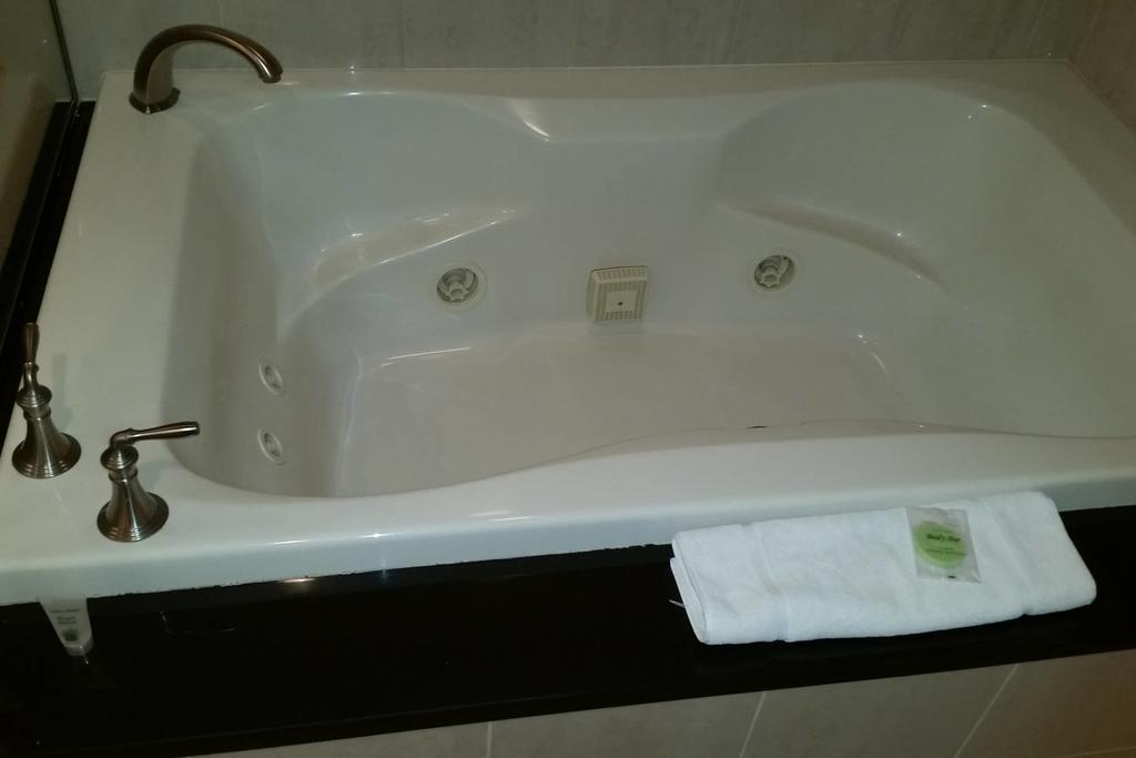 MGM Signature Suite 5 Min Walk With Strip Views 14 - thumb 1