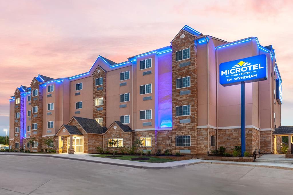 Microtel Inn & Suites By Wyndham College Station - thumb 3