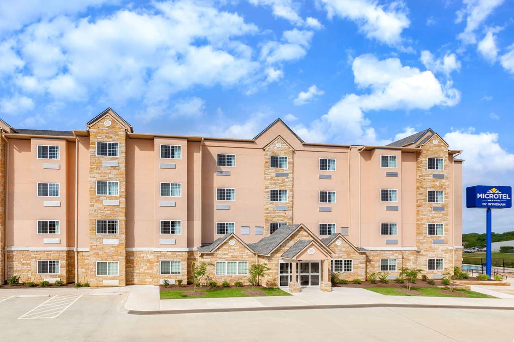 Microtel Inn & Suites By Wyndham College Station - thumb 0