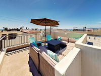 Mission Beach Townhouse Accommodation Houston