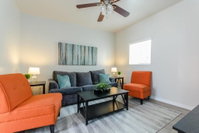 Modern 2Bed Beach Bungalow 1/2 Block to Beach Accommodation Houston