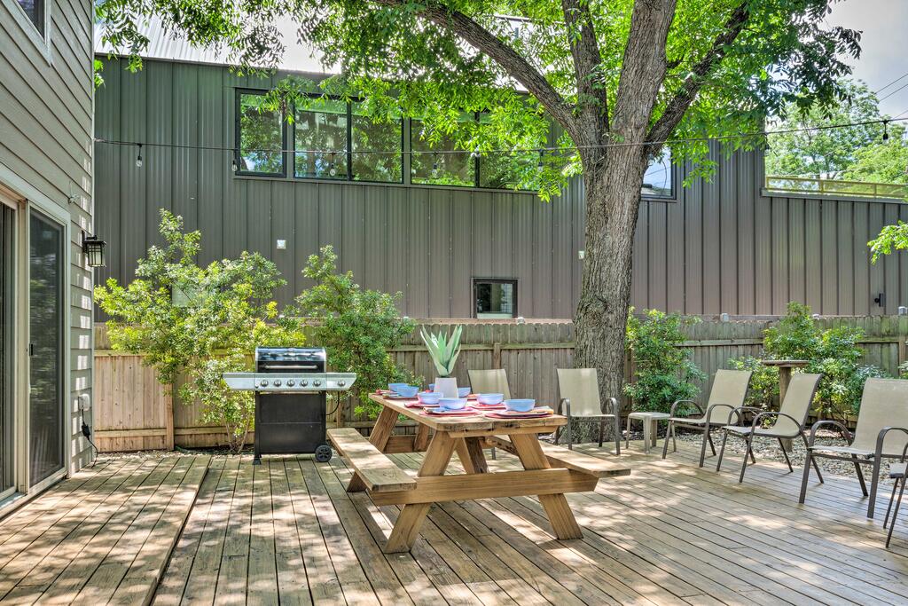 Modern East Austin Hideaway - Great For Groups - thumb 1