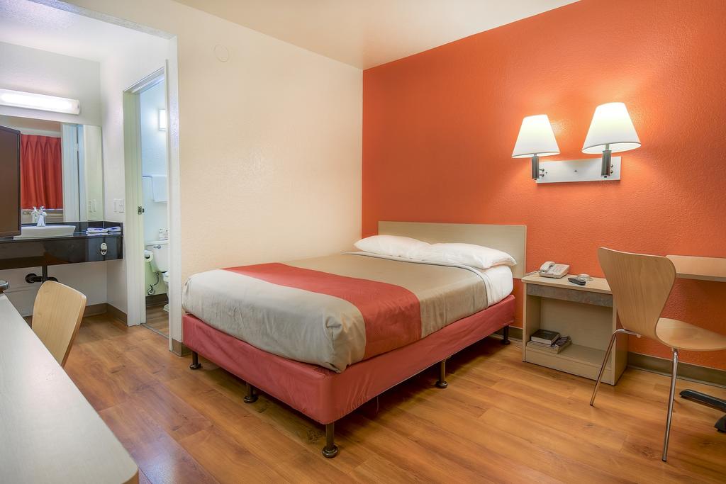 Motel 6-Chino, CA - Los Angeles Area - thumb 2
