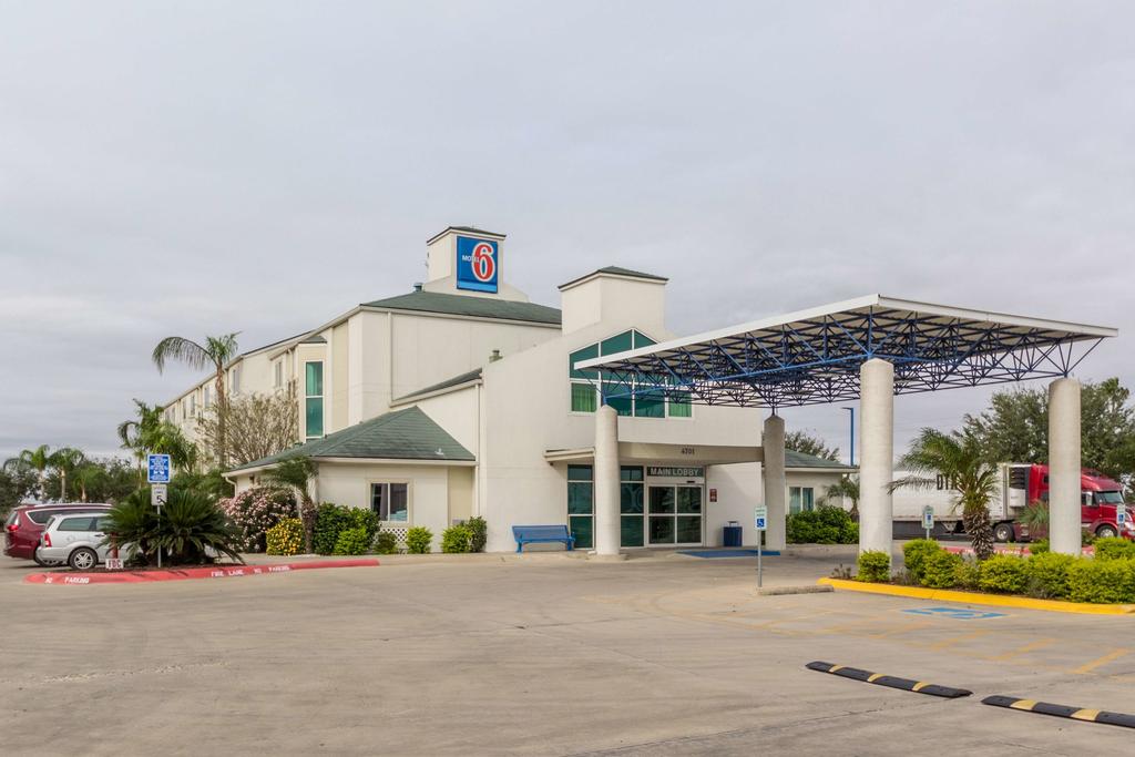 Motel 6-Pharr, TX - thumb 2