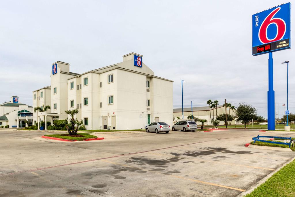 Motel 6-Pharr, TX - thumb 0