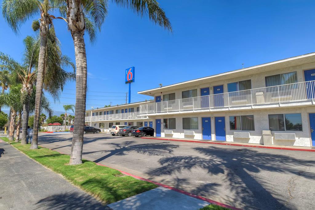 Motel 6-San Bernardino, CA - South - thumb 0