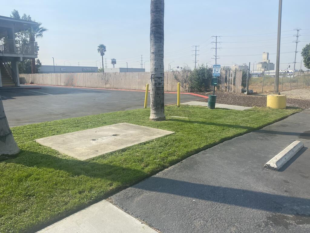 Motel 6-San Bernardino, CA - South - thumb 1