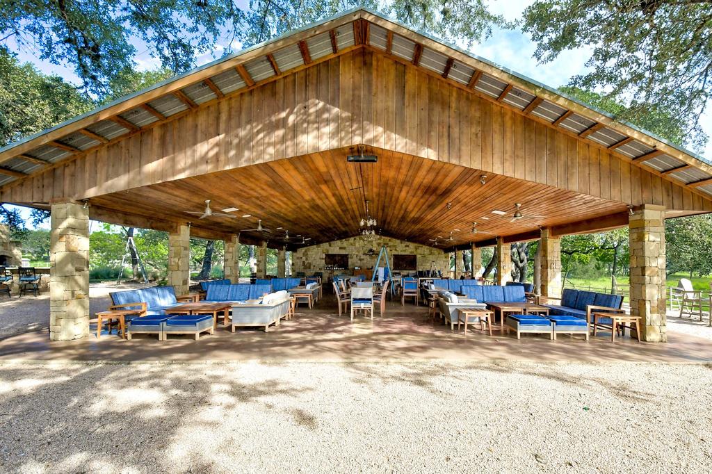New Listing! Luxe Lake Travis Studio W/ Pool Cabin - thumb 3