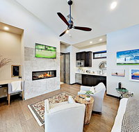 New Listing Luxe Lake Travis Studio w/ Pool cabin - Accommodation Houston