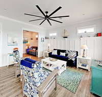 New Listing Newly Built Waterfront Home W/ Deck Home - Accommodation Houston