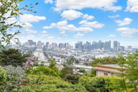New Listing Updated Victorian w/ Downtown Views home Accommodation Houston