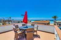 Ocean Style Townhouse Accommodation Houston