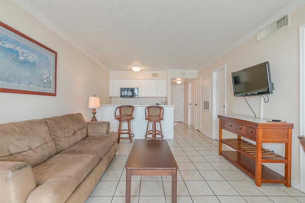 Oceanside Condo With Pools & A View - thumb 2