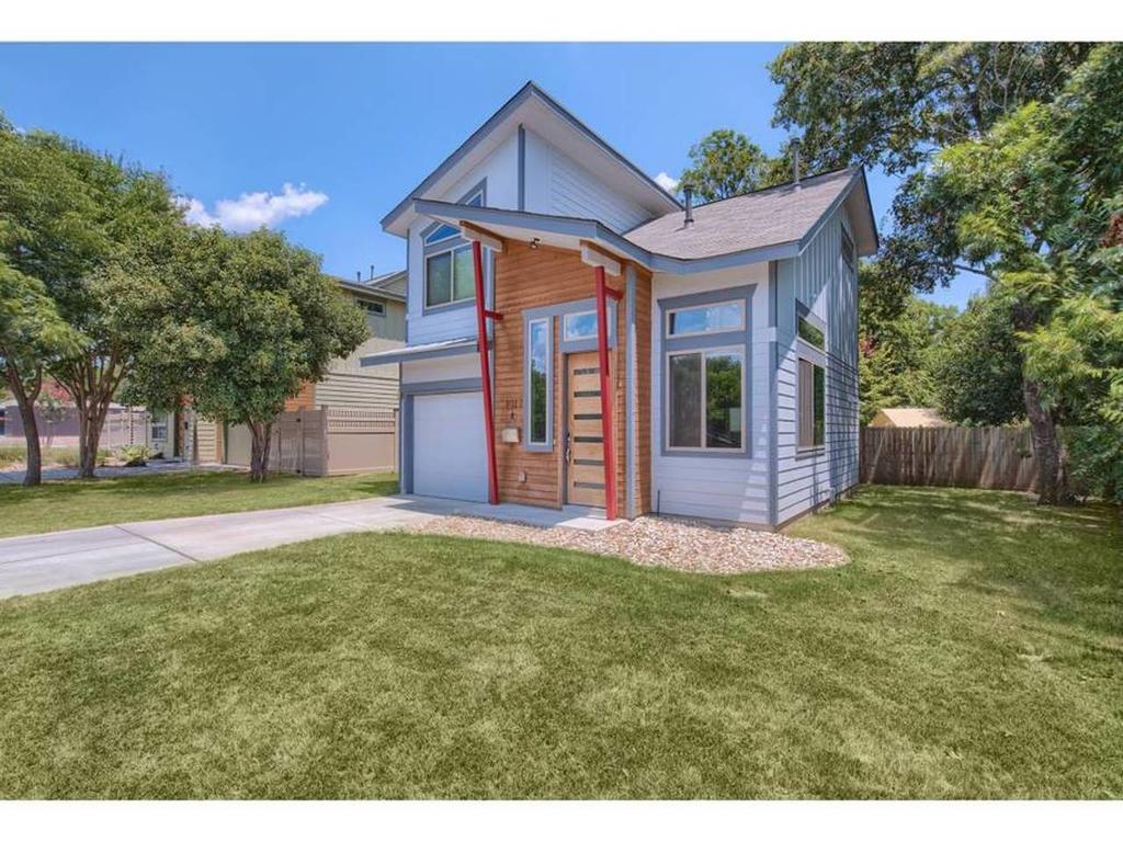 Offbeat Central - 2Bdr In Crestview! - thumb 1