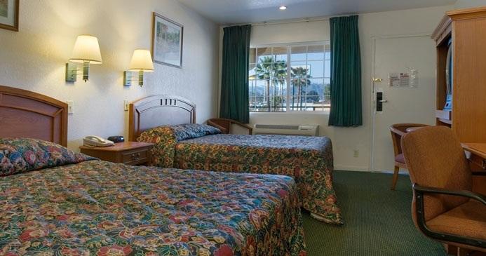 Orange Show Inn - thumb 3