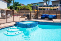 Palisades by the Bay Whole House Rental Accommodation Houston