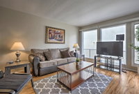 PB Apartment - Walk to Shops Cafes Beach  Pier Accommodation Houston