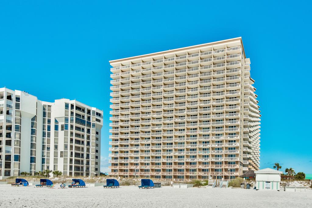 Pelican Beach Resort Condos - thumb 3