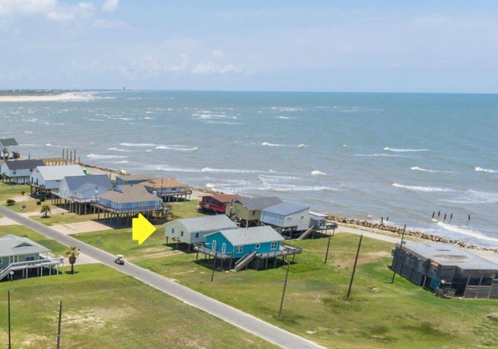 Pelican Cay Cottage Right By The Beach Entrance, Great Water Views! - thumb 1