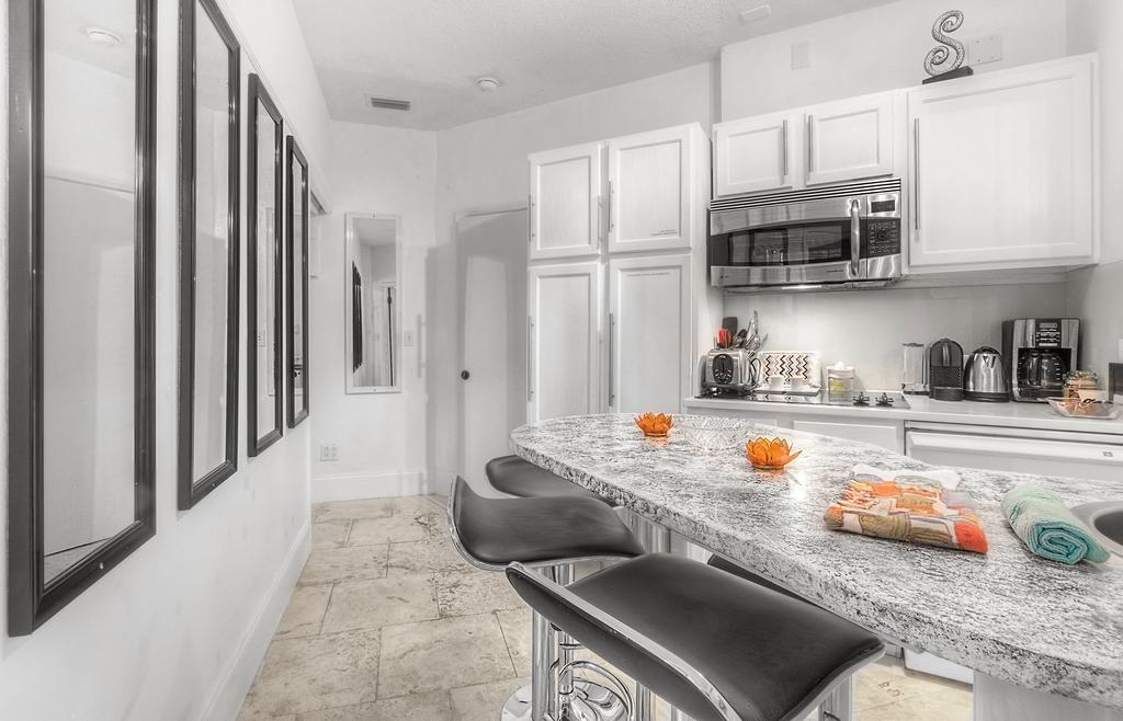 PGA Village 7 Room Golf Resort Villa By American Vacation Living - thumb 3