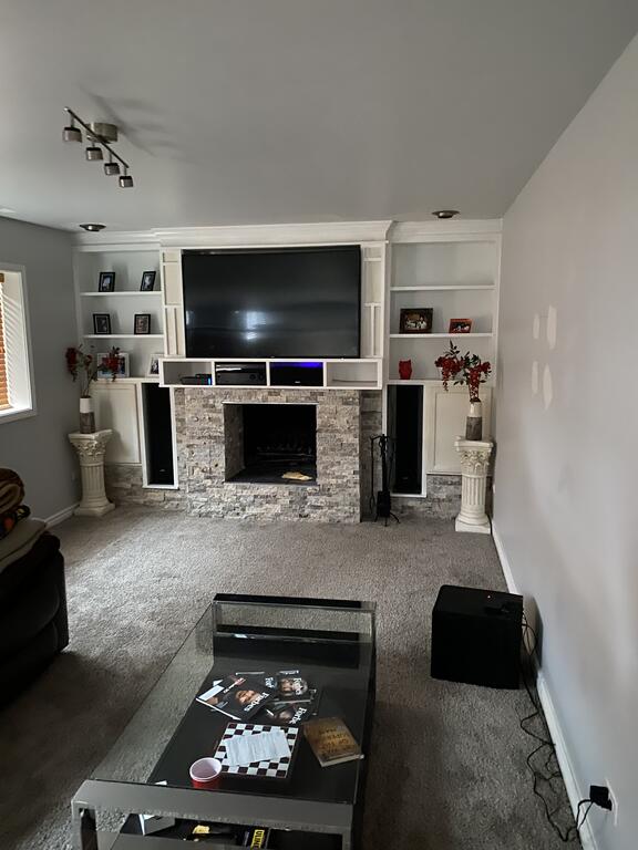 Quad Level Newly Remodeled House - thumb 0