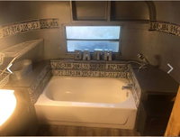 Queen of the Road Accommodation Houston