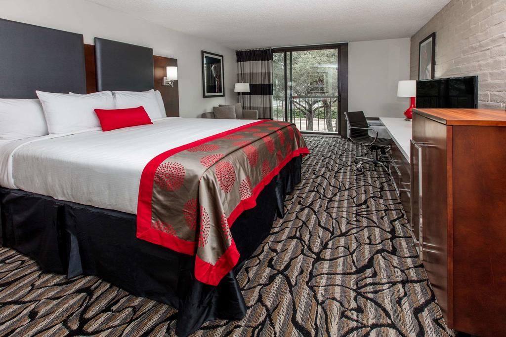 Ramada By Wyndham Austin South - thumb 0