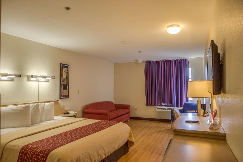 Red Roof Inn Pharr - McAllen - thumb 1