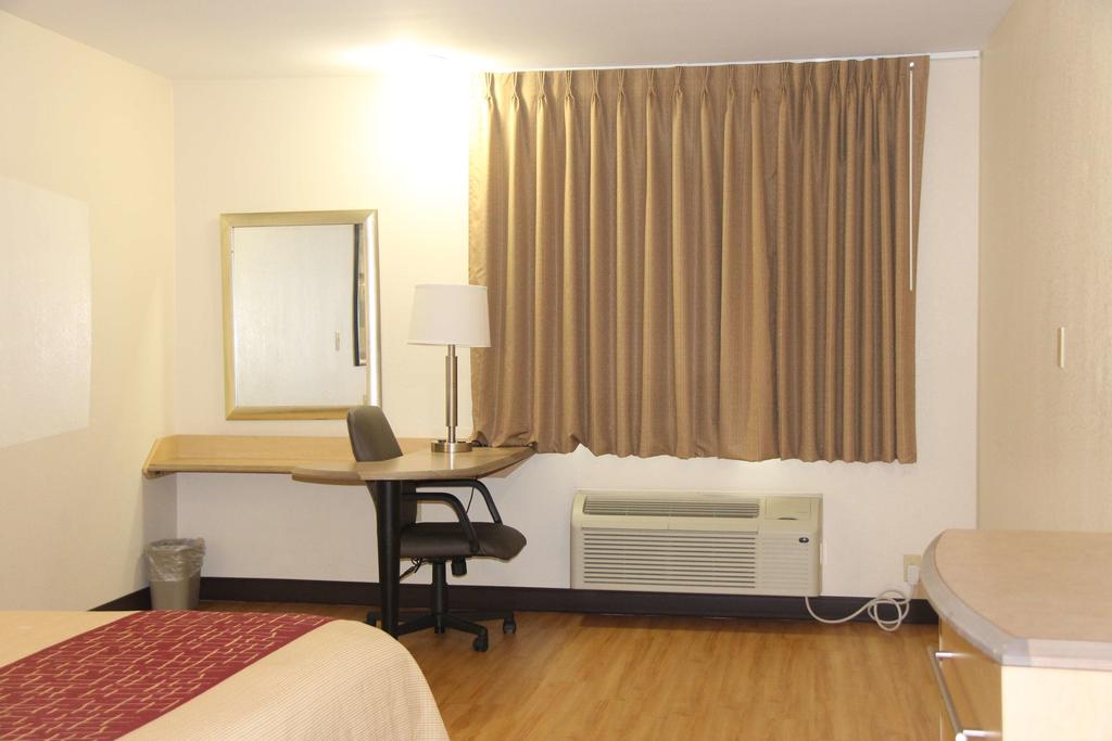 Red Roof Inn Pharr - McAllen - thumb 3