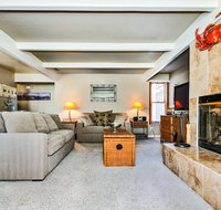 Relaxing Family Condo by the River - Accommodation Houston